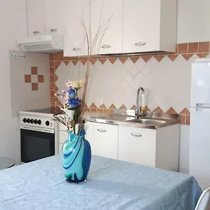 Simple And Very Apartamento