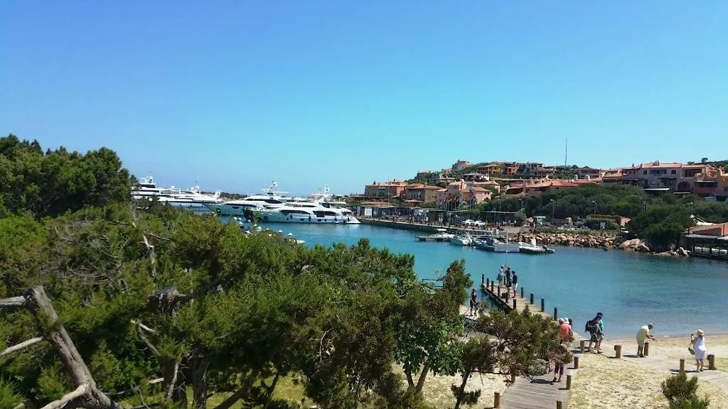 Villa Saba Olbia 0*,  Italia